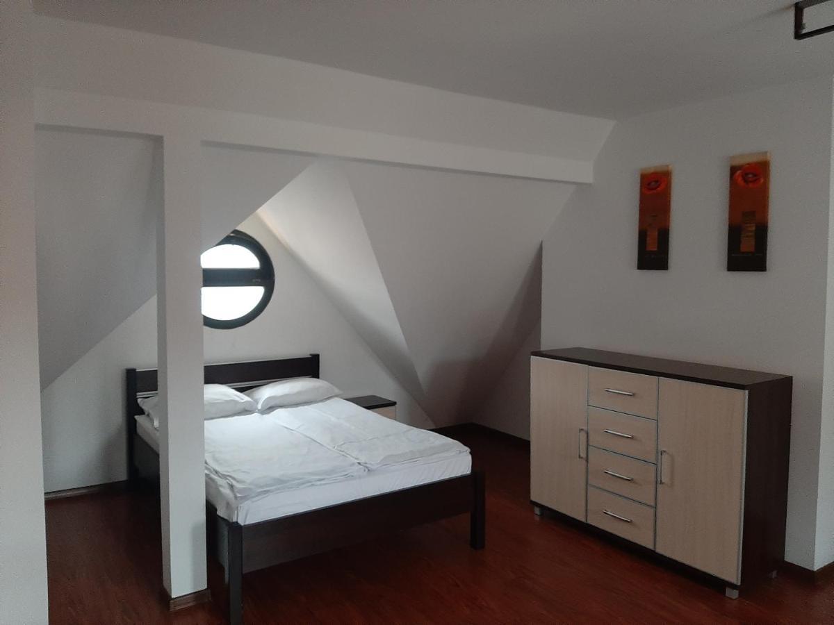 Apartamenty Portowe Mikołajki Eksteriør billede