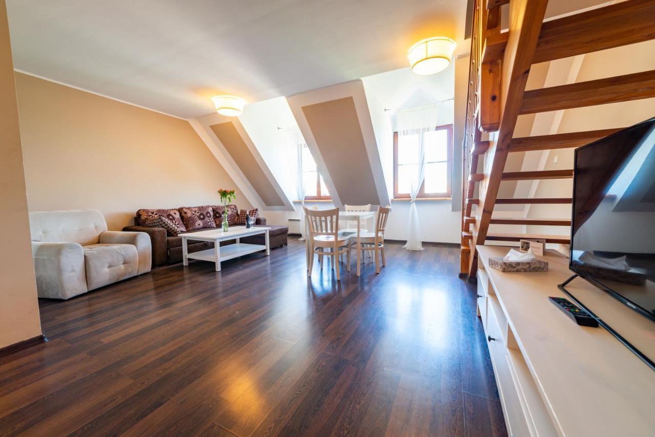 Apartamenty Portowe Mikołajki Eksteriør billede