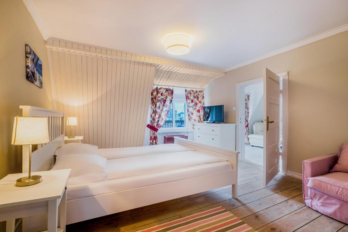 Apartamenty Portowe Mikołajki Eksteriør billede