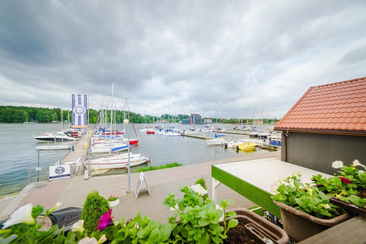 Apartamenty Portowe Mikołajki Eksteriør billede